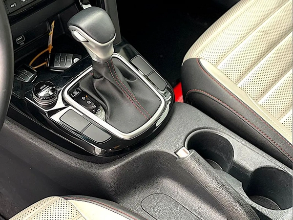 Kia Seltos SX 2022 GCC Specs - Top of the Line under warranty