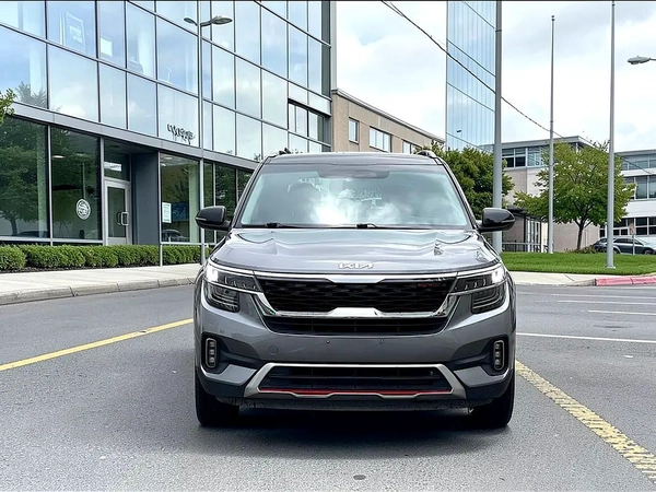 Kia Seltos SX 2022 GCC Specs - Top of the Line under warranty
