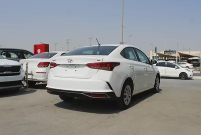 2022 Hyundai Accent GL | GCC Specs | Reliable & Fuel Efficient-5