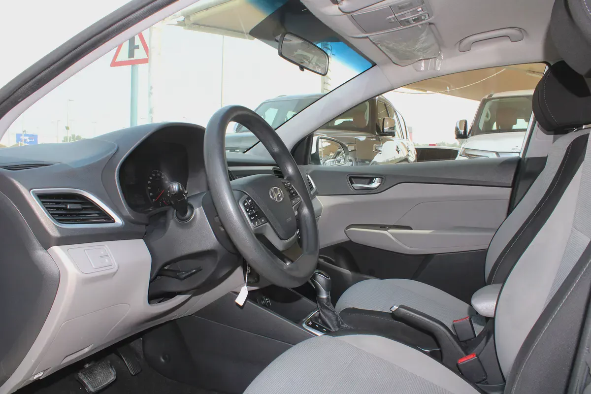 2022 Hyundai Accent GL | GCC Specs | Reliable & Fuel Efficient-7-7