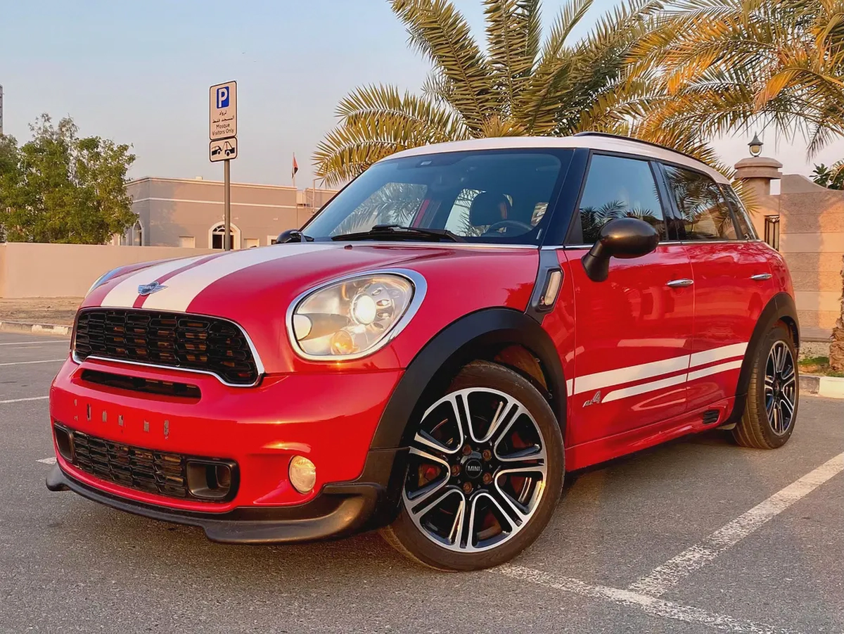 COUNTRYMAN 2015 MINI S-ALL4 JCW || GCC SPECS || ORIGINAL PAINT || ACCIDENT FREE-2-2