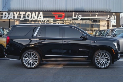 GMC Yukon Denali 2025 GCC Specs | 10,900 | Under Warranty From the agent-5