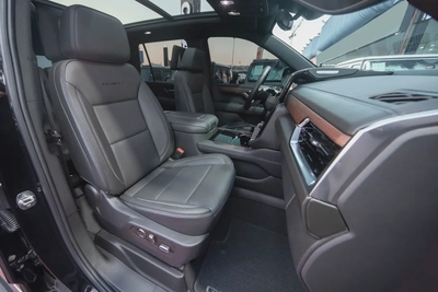 GMC Yukon Denali 2025 GCC Specs | 10,900 | Under Warranty From the agent-16