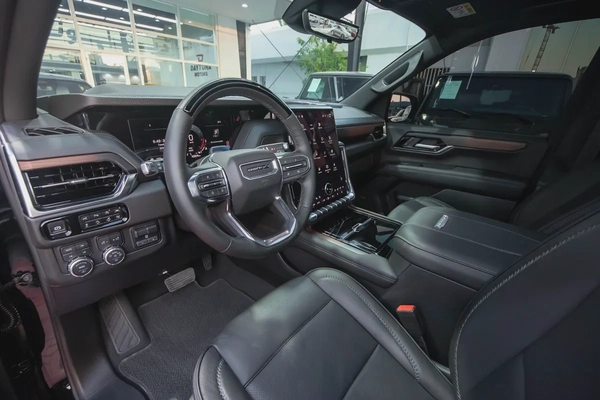 GMC Yukon Denali 2025 GCC Specs | 10,900 | Under Warranty From the agent