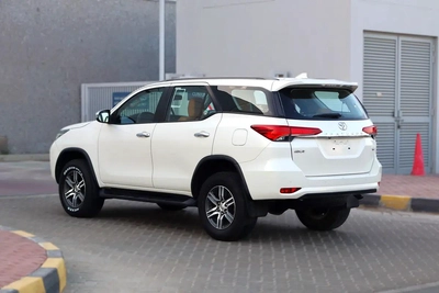 Toyota Fortuner GXR 2022 V6 - GCC Specs - Excellent Condition - Original Paint-11