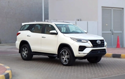 Toyota Fortuner GXR 2022 V6 - GCC Specs - Excellent Condition - Original Paint-8