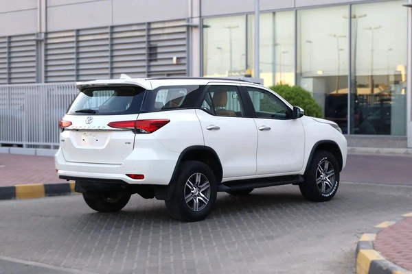 Toyota Fortuner GXR 2022 V6 - GCC Specs - Excellent Condition - Original Paint