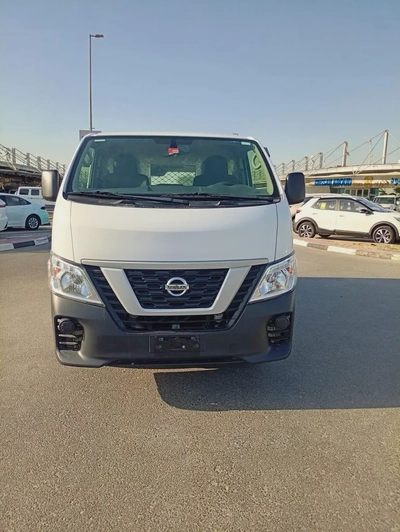 Full Cargo van Nissan Urvan  2021 GCC Specs-0