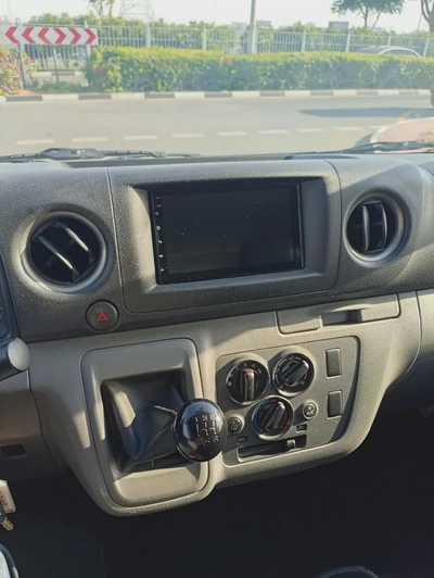 Full Cargo van Nissan Urvan  2021 GCC Specs-9