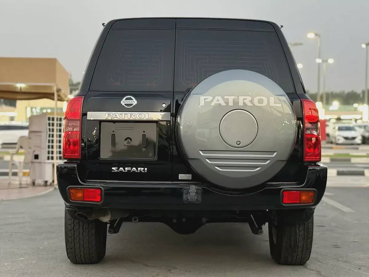 Nissan Patrol Safari 2021 GCC - Good Condition-12-12