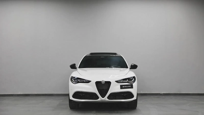 Alfa Romeo Stelvio Veloce-4