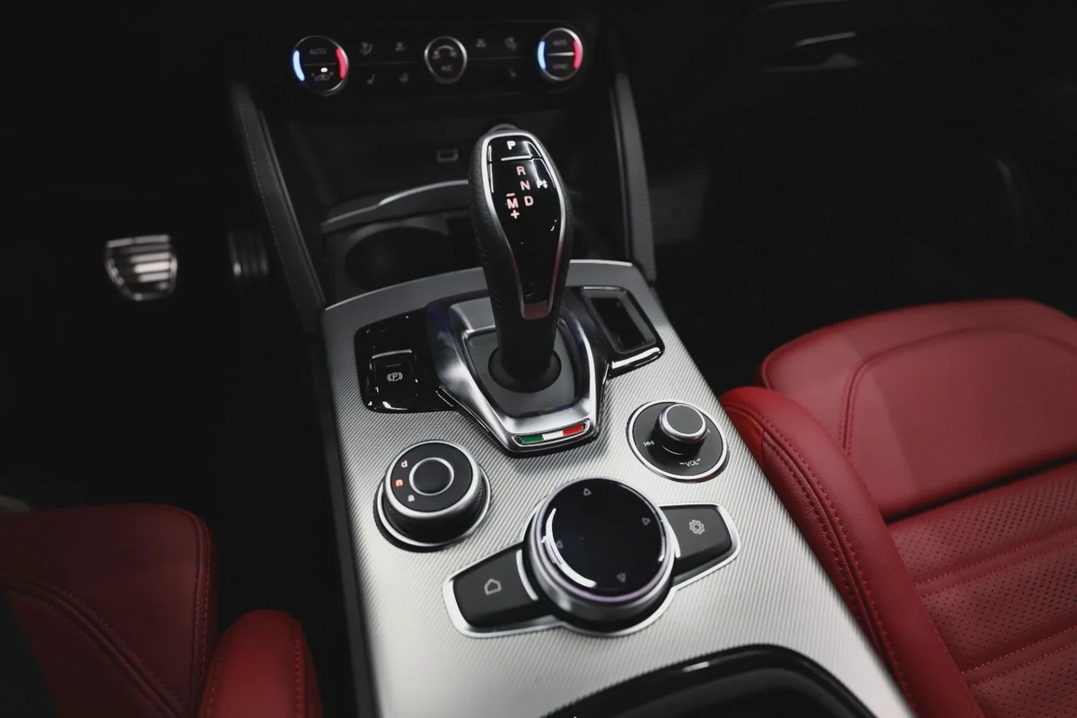 Alfa Romeo Stelvio Veloce