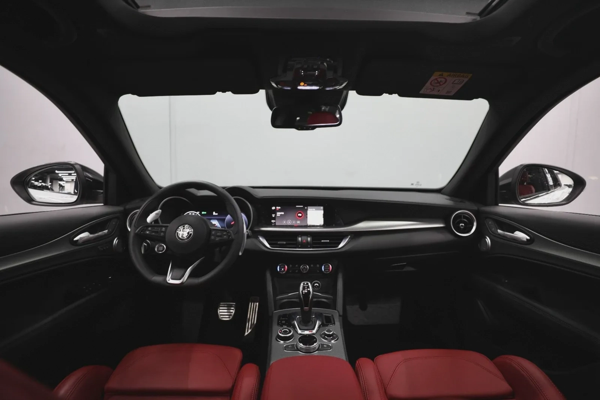 Alfa Romeo Stelvio Veloce