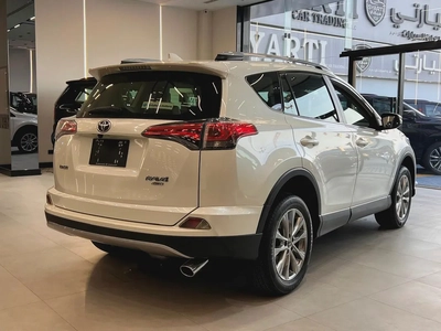 !! 2018 !! Toyota | RAV4 |  VXR | GCC Specs | Full Option | 65000 kms Only-1