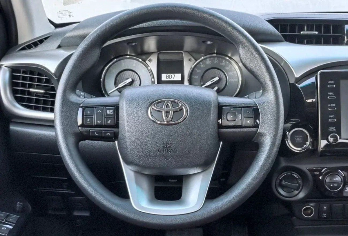 Toyota Hilux GLX TOYOTA HILUX 2.4L DIESEL AUTOMATIC TRANSMISSION 2026-6-0