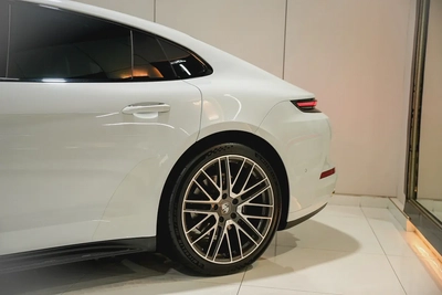 Porsche Panamera 4 2024 GCC Specs-18