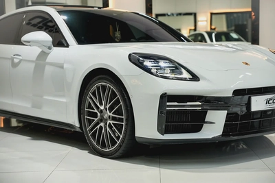 Porsche Panamera 4 2024 GCC Specs-3