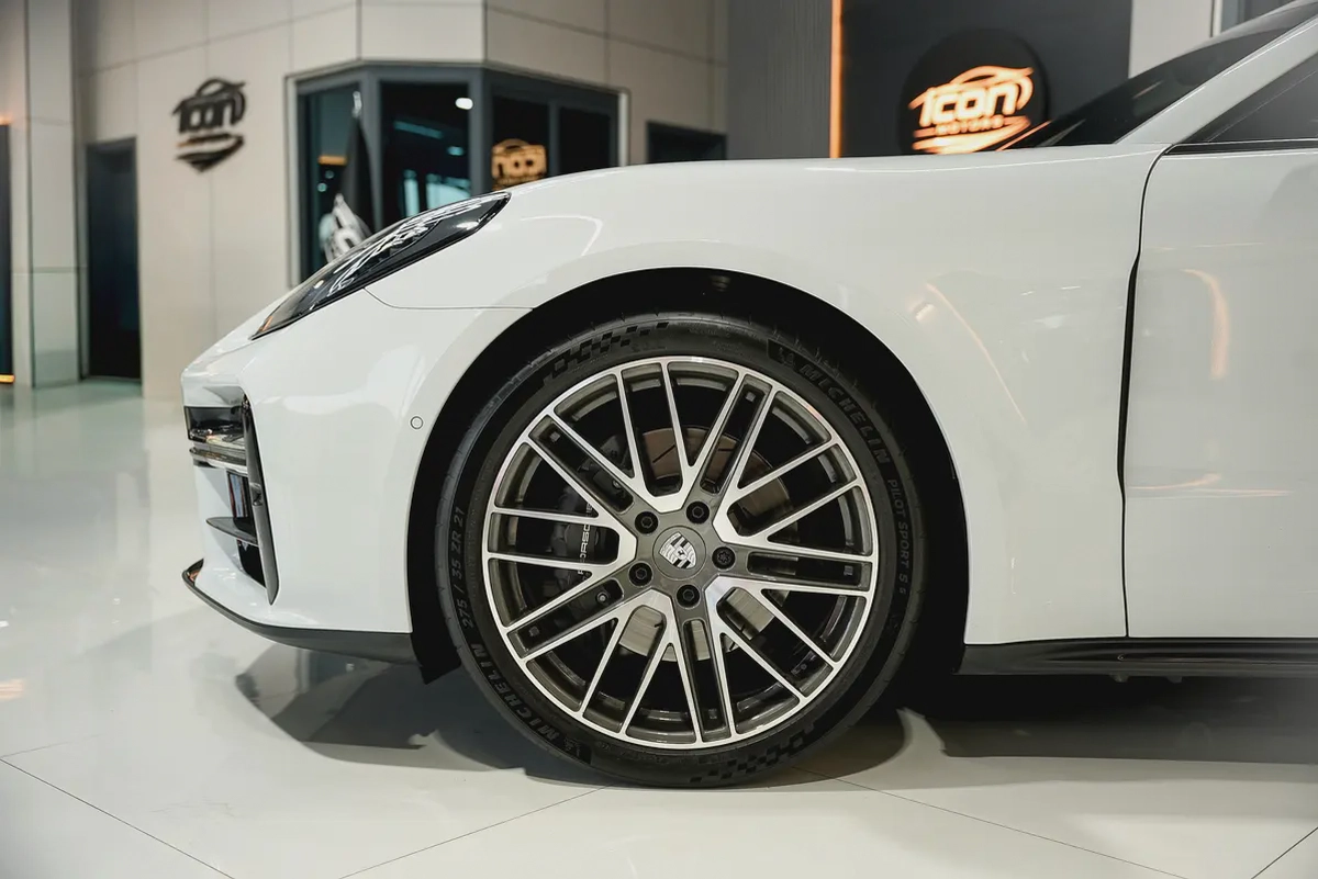 Porsche Panamera 4 2024 GCC Specs-4-4