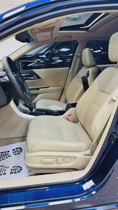 Honda Accord EX-L 2017 GCC Specs -Full Option Excellent Condition-8