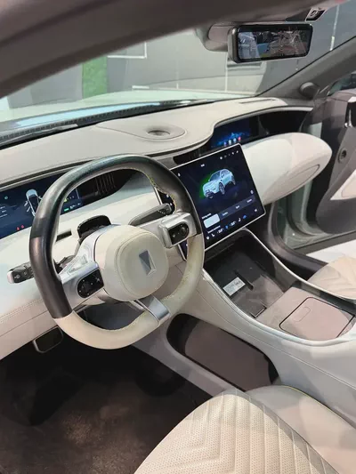 Avatr 11 VIP Edition Ultra Luxury EV-13