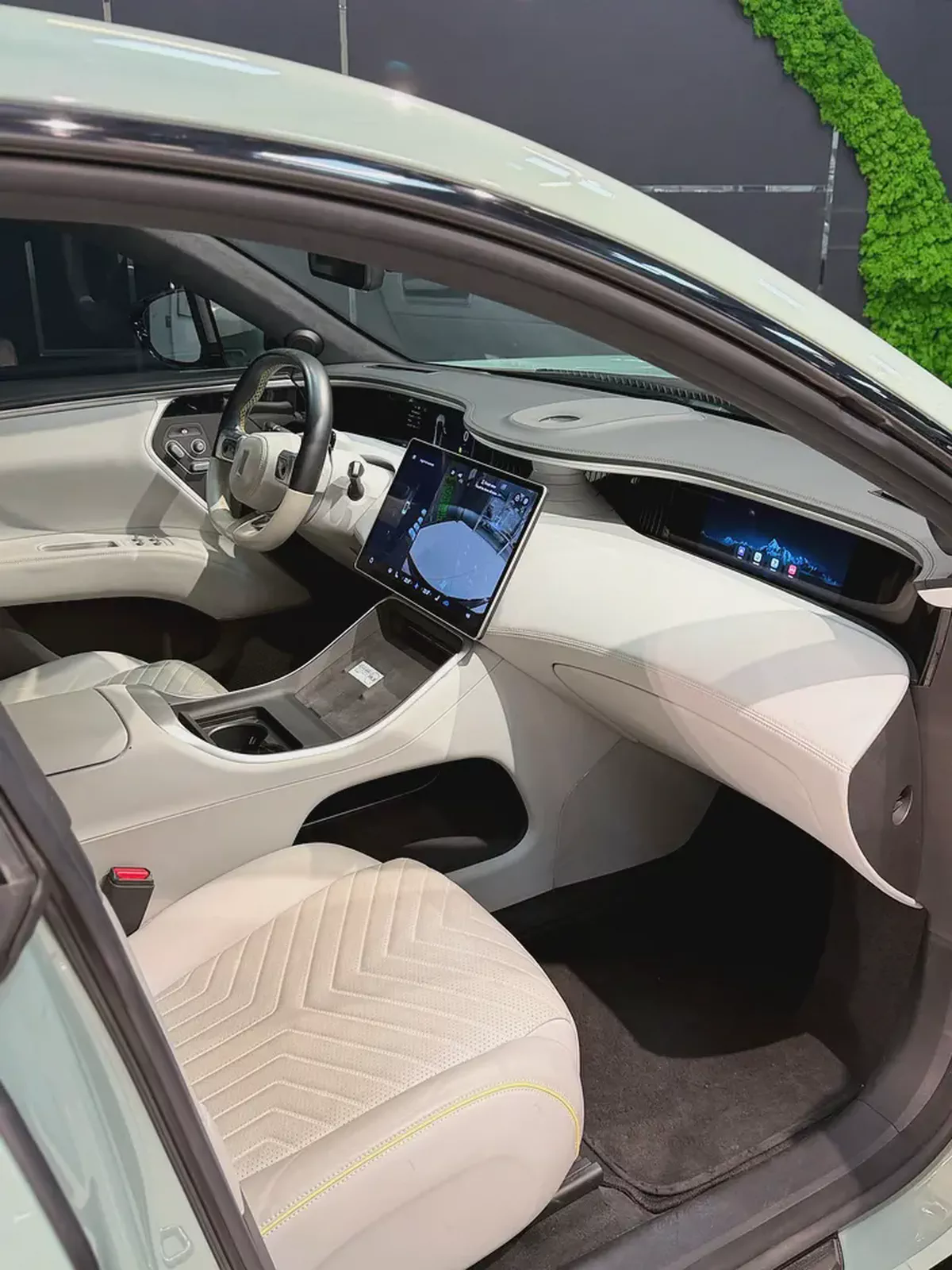 Avatr 11 VIP Edition Ultra Luxury EV-10-10
