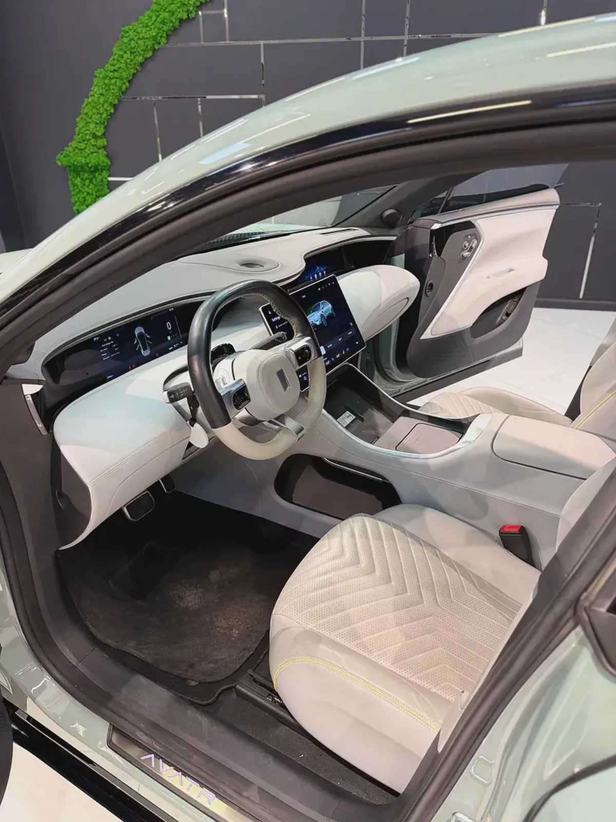 Avatr 11 VIP Edition Ultra Luxury EV-16-16