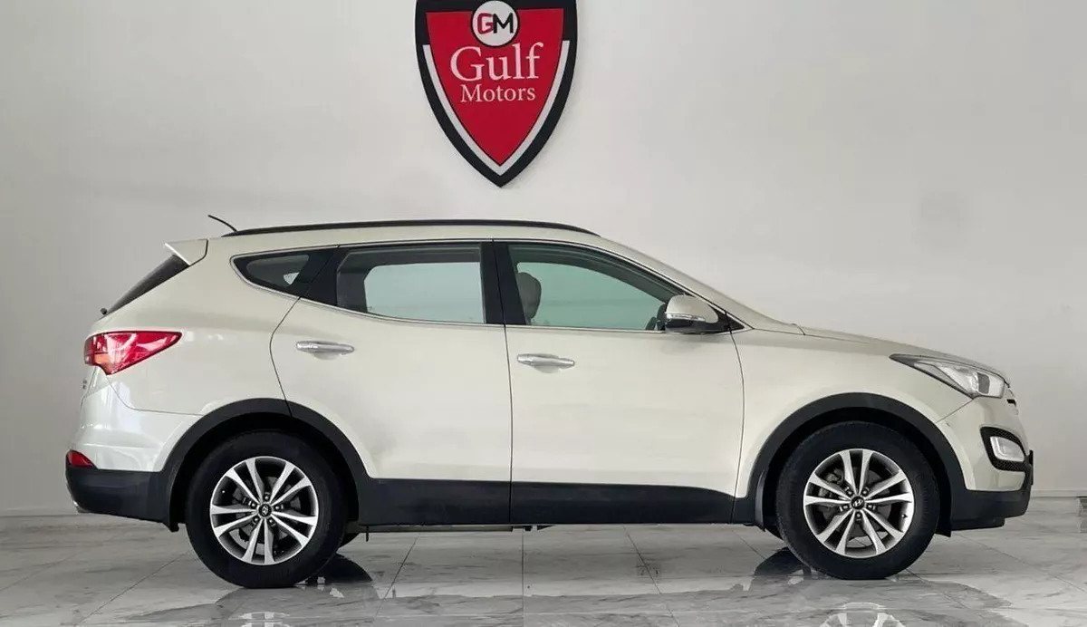 Hyundai Santa Fe GLS 3.3L-6CYL GCC SPECIFICATION-2-0