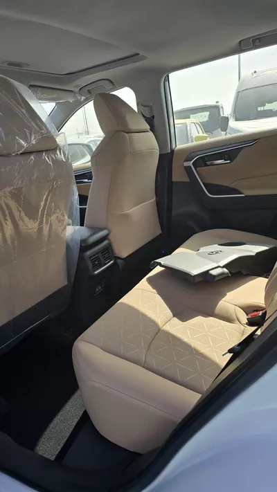 2025 Toyota RAV4 تويوتا راف 4 2025-5