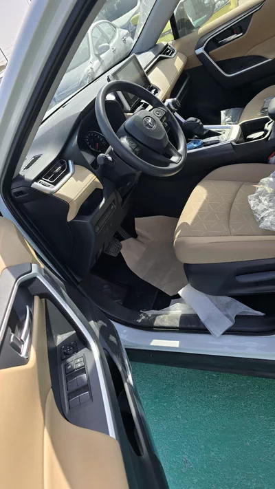 2025 Toyota RAV4 تويوتا راف 4 2025-13