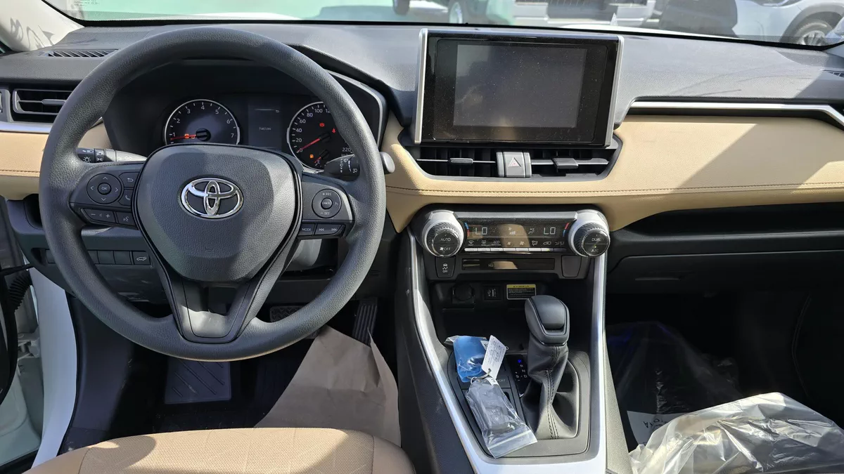 2025 Toyota RAV4 تويوتا راف 4 2025-9-9