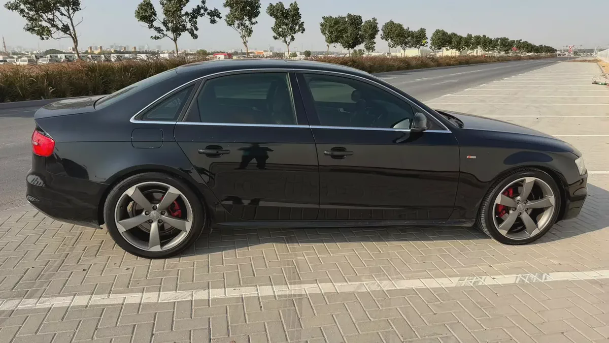 2015 Audi A4 2.0 TFSI Quattro S line | GCC Specs | Excellent Condition-3-3