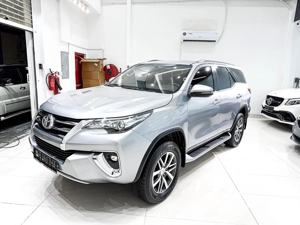 Massive Price Drop!!! // AED 1,450 // 20%DP // 2019 Toyota Fortuner VXR