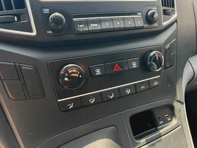 2021 Hyundai H1 | 3 Seats | Van | Manual | Petrol | GCC | Ref#1138-15