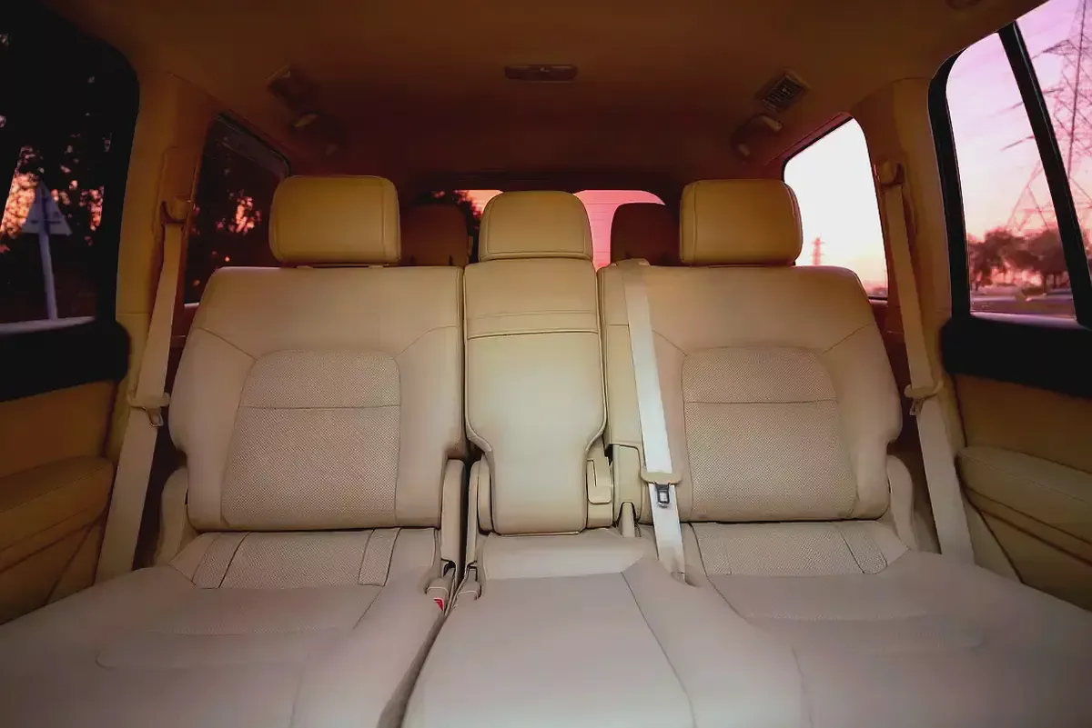 Land Cruiser GXR | Platinum Edition | GCC Specs | REF #T38206-11-11