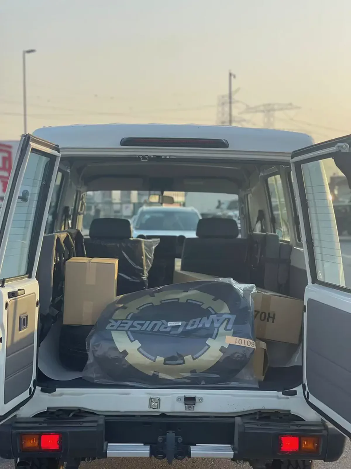 Toyota Land Cruiser 70 Series LC 78 Base 2026 GCC Specs-3-3