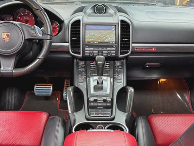Porsche Cayenne Turbo 2013 | GCC Specs | Low Mileage | High Option-9
