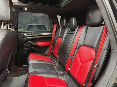 Porsche Cayenne Turbo 2013 | GCC Specs | Low Mileage | High Option-13
