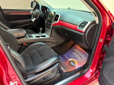 GCC Specs 2013 JEEP GRAND CHEROKEE SRT8 6.4Litre V8 HEMI AWD SUV, 470BHP-6