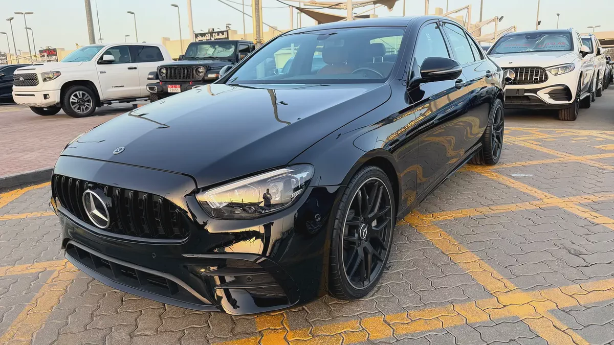 E300