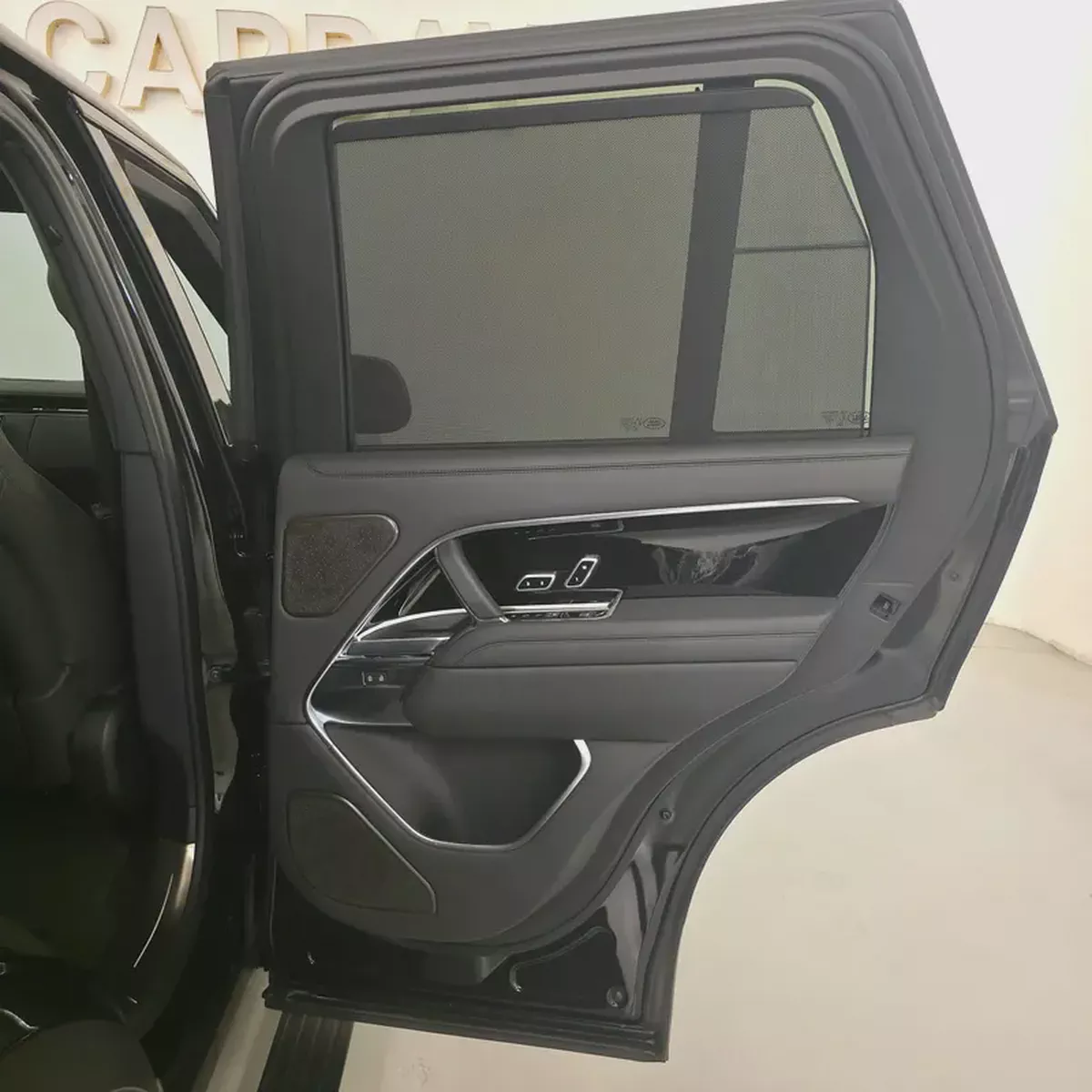 AED 7817 PM | RANGE ROVER VOGUE P550e AUTOBIOGRAPHY 2024 | LOW KMS | 1 YEAR WARRANTY-17-17
