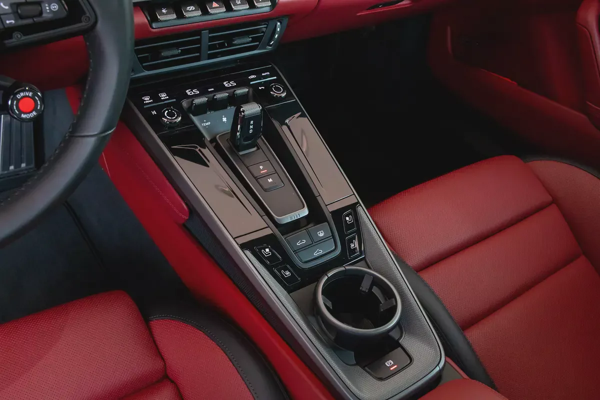 PORSCHE 911 CARRERA 2025 | 7,200km | Under warranty-13-13