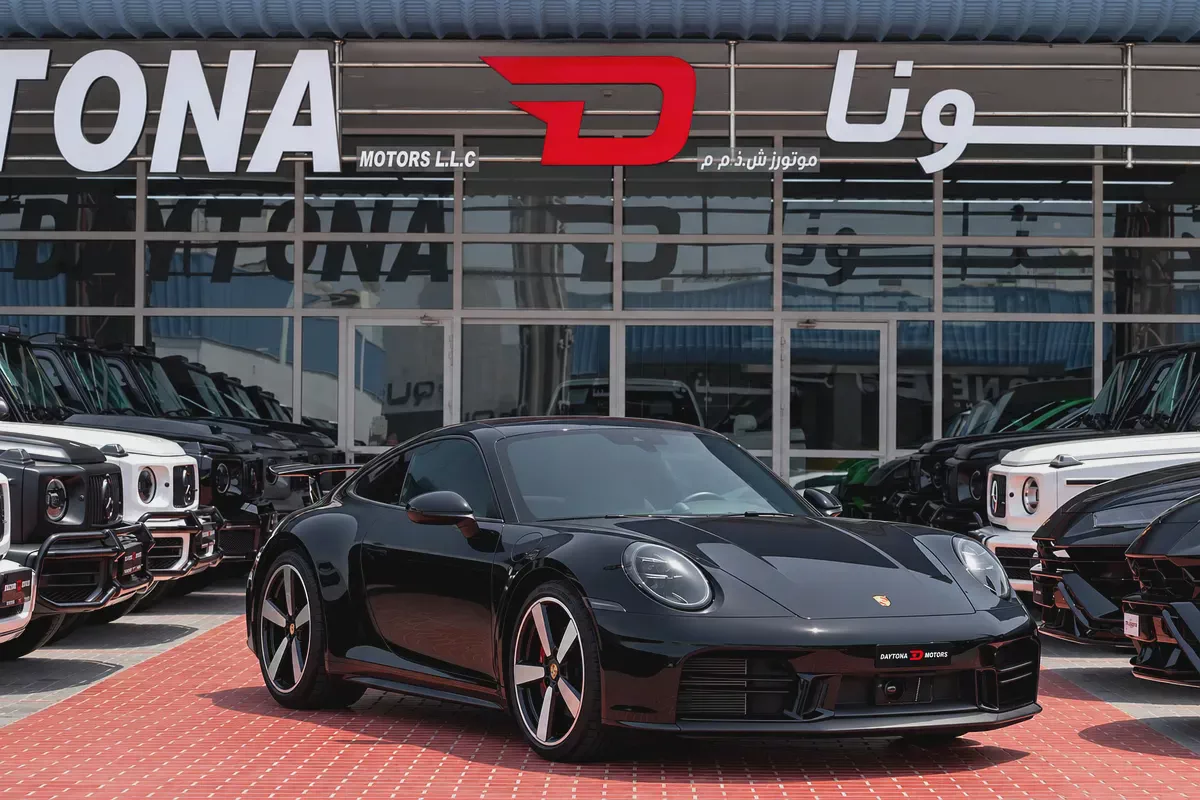 PORSCHE 911 CARRERA 2025 | 7,200km | Under warranty