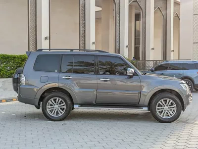 MITSUBISHI PAJERO 2017 GLS TOP FULL OPTION V6 3.8L IN EXCELLENT CONDITION-14