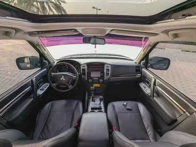 MITSUBISHI PAJERO 2017 GLS TOP FULL OPTION V6 3.8L IN EXCELLENT CONDITION-2