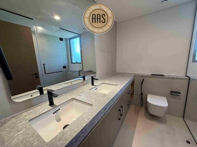 SINGLE ROW PARK FACING 4BR+MAID VILLA AVAILABLE FOR RENT-4