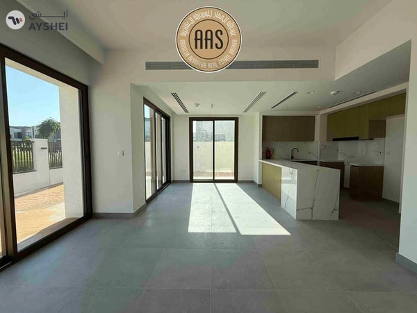 SINGLE ROW PARK FACING 4BR+MAID VILLA AVAILABLE FOR RENT