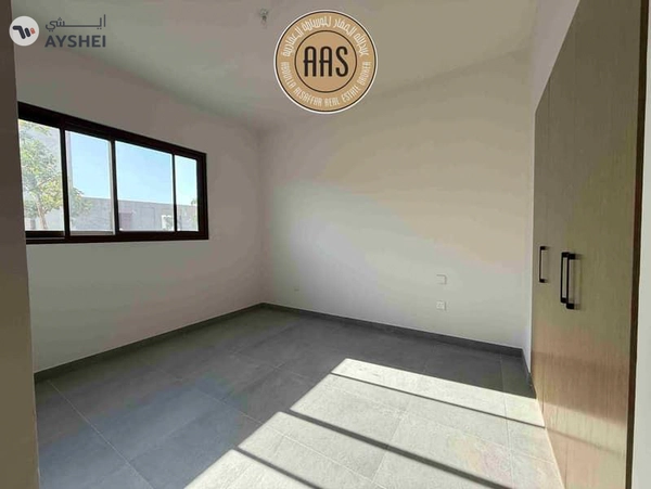 SINGLE ROW PARK FACING 4BR+MAID VILLA AVAILABLE FOR RENT