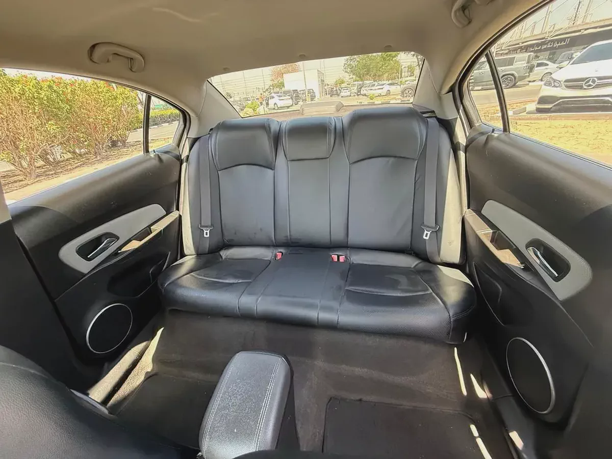 Chevrolet Cruze LS 2016 - GCC Specs - Excellent Condition-11-11