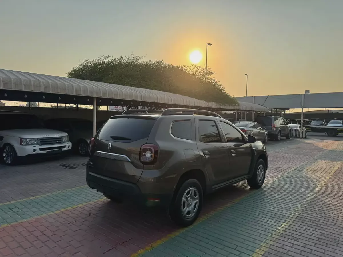 Renault Duster SE 2020 GCC Specs 1.6-5-5