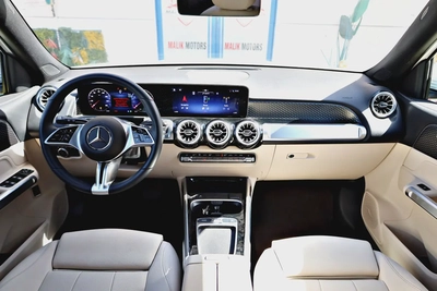 3700 Monthly American Specs Mercedes-Benz GLC 200 4Matic 2025 Model.-13